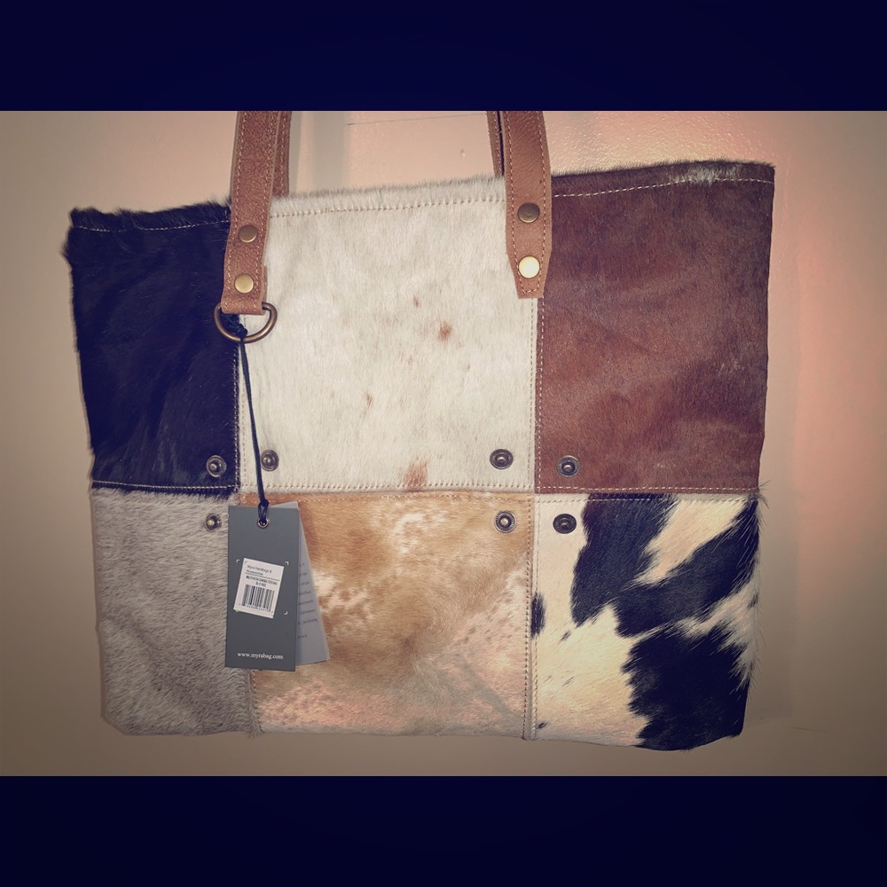 NWT MYRA COWHIDE PURSE 👜